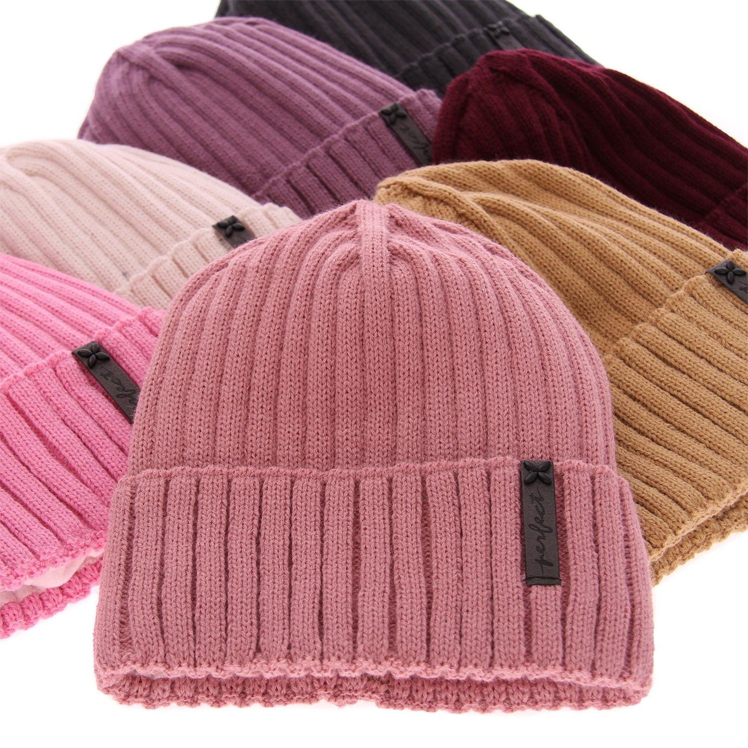 Căciulă de iarnă pentru femei neagră Parisa