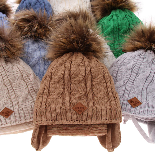 Set de iarnă pentru băieți: Căciulă și fular camel cu pompon Minor