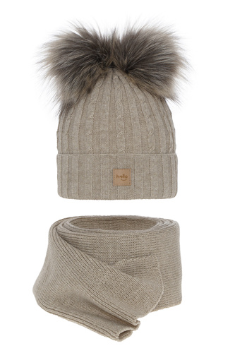Set de iarnă pentru fete: căciulă și fular bej cu 2 pompoane Zenda