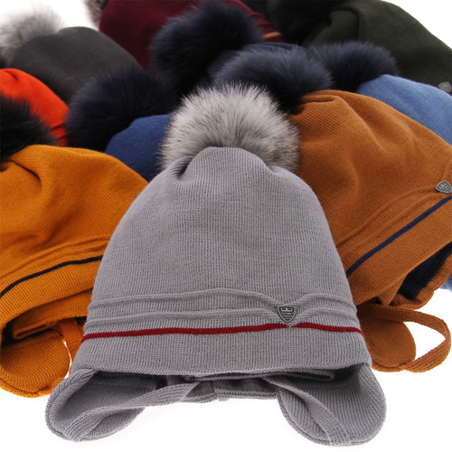 Set de iarnă pentru băieți: Căciulă și fular circular camel cu pompon Burgund