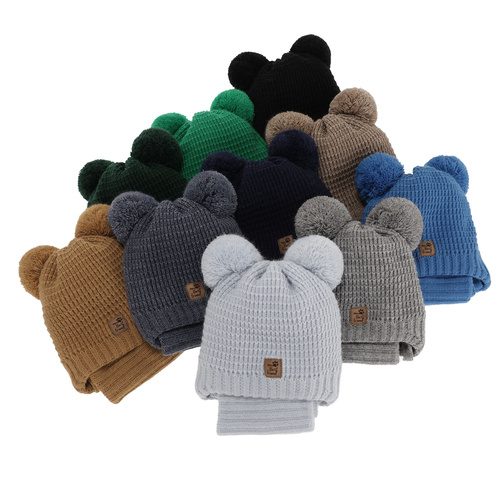 Set de iarnă pentru băieți: Căciulă și fular circular bej cu 2 pompoane Krispi