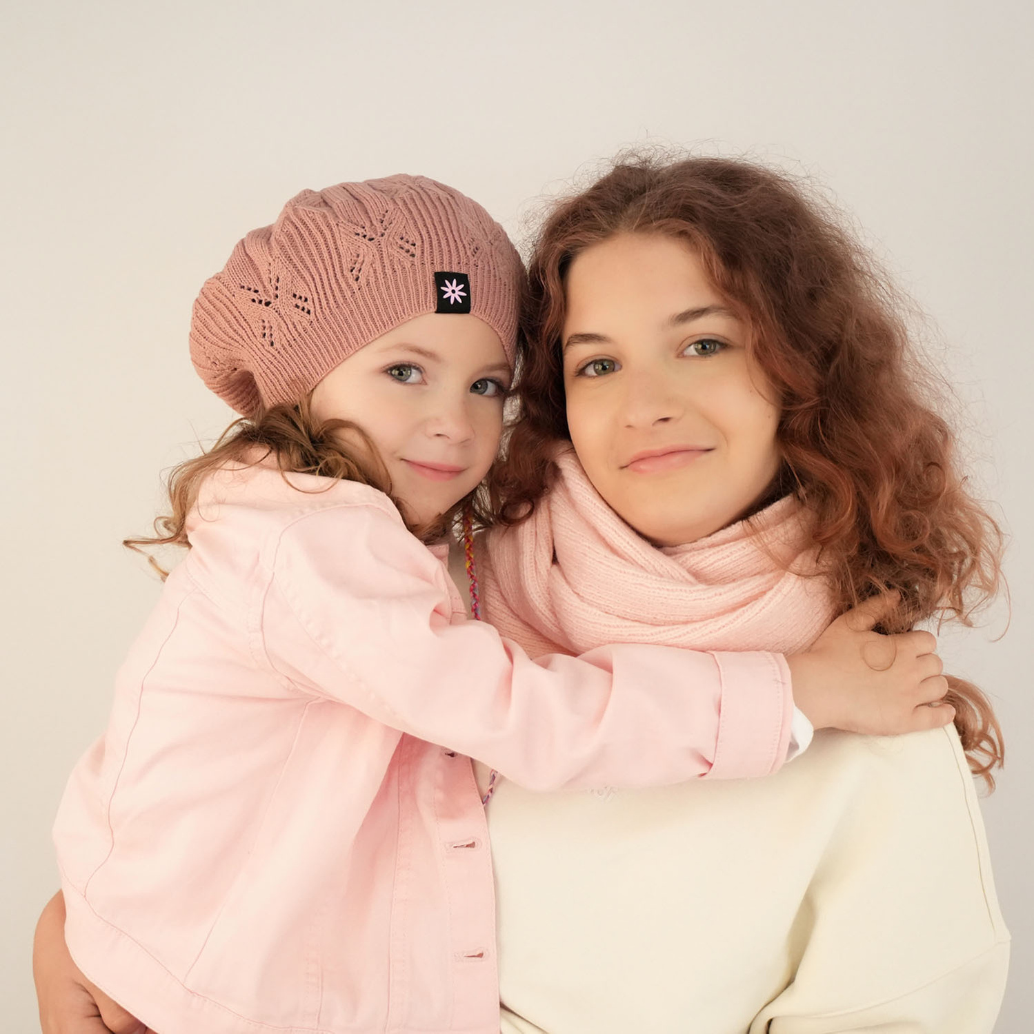 Căciulă de primăvară-toamnă pentru fete gri Marcela