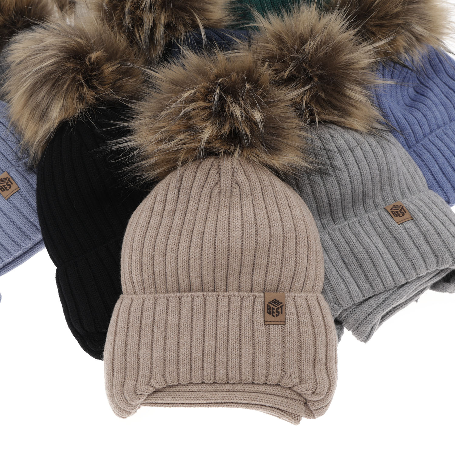 Set de iarnă pentru băieți: Căciulă și fular circular negru din 100% lână merino extra fină Juno