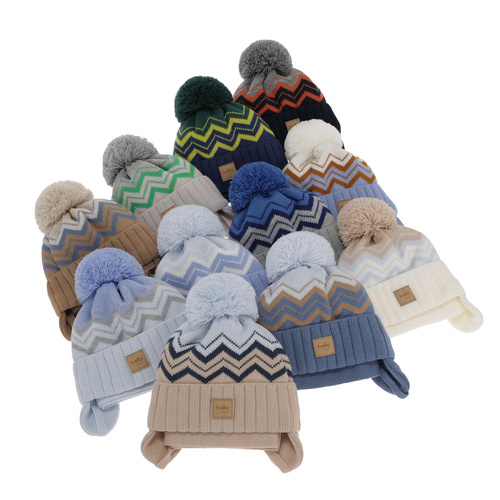 Set de iarnă pentru băieți: Căciulă și fular albastru cu pompon Marcus