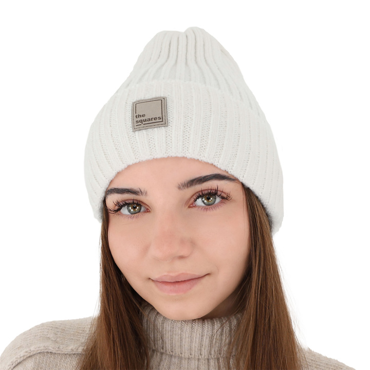 Caciula de iarna pentru femei alba din lână merino Benedetta