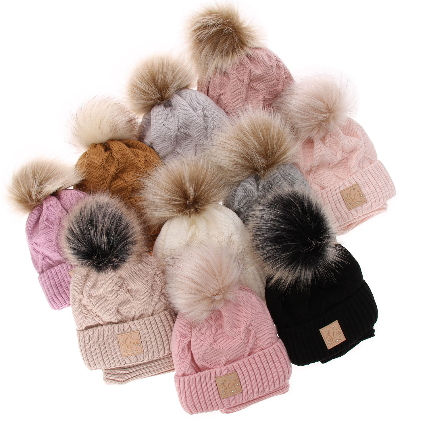 Set de iarnă pentru fete: căciulă și fular circular negru cu pompon Dina