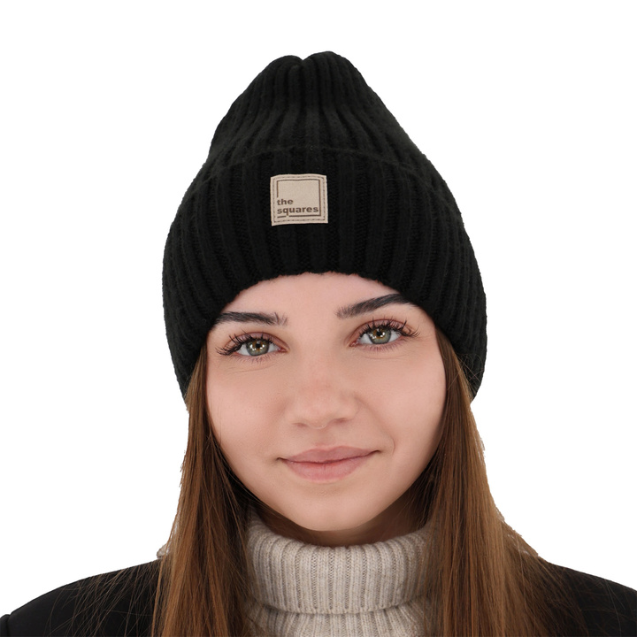 Caciula de iarna pentru femei neagră din lână merino Benedetta