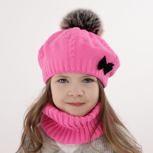 Set de iarnă pentru fete: căciulă și fular circular roz cu pompon Amora