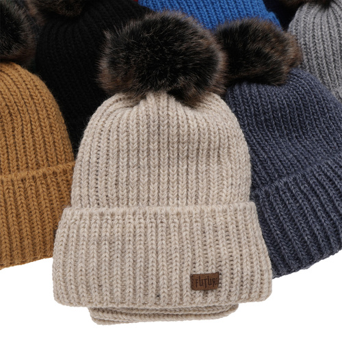 Set de iarnă pentru băieți: Căciulă și fular circular verde cu pompon Wonder