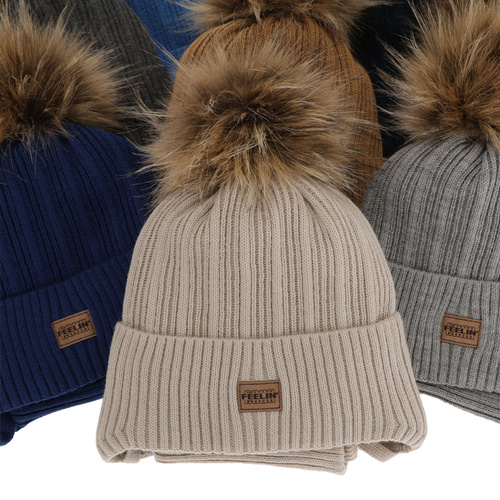 Set de iarnă pentru băieți: Căciulă și fular circular negru cu pompon Eger