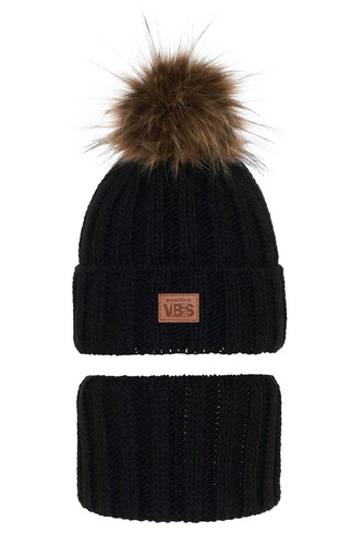 Set de iarnă pentru băieți: Căciulă și fular circular negru cu pompon Remes