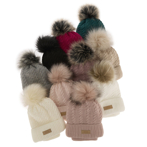 Set de iarnă pentru fete: căciulă și fular circular roz cu pompon Alika