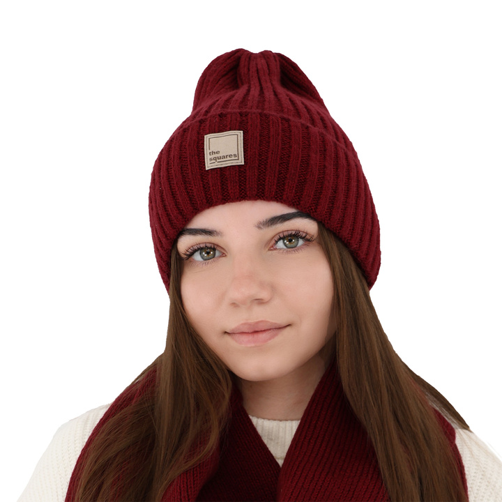 Caciula de iarna pentru femei vișinie din lână merino Benedetta