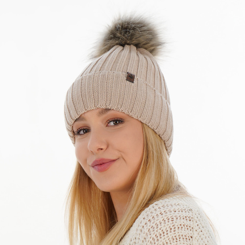 Căciulă de iarnă pentru femei din lână de merino, culoare camel Texa