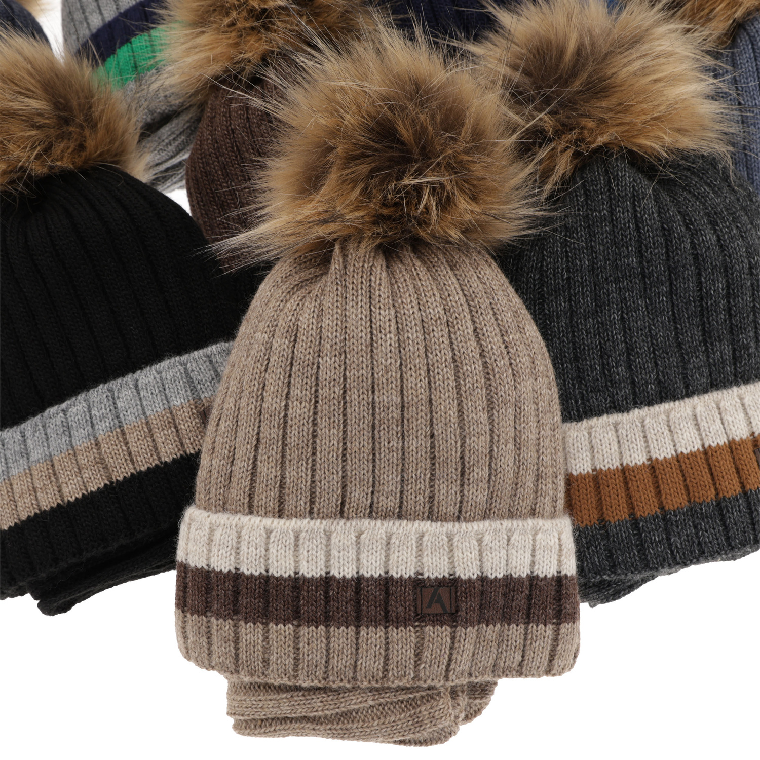 Set de iarnă pentru băieți: Căciulă și fular circular albastru marin Beno