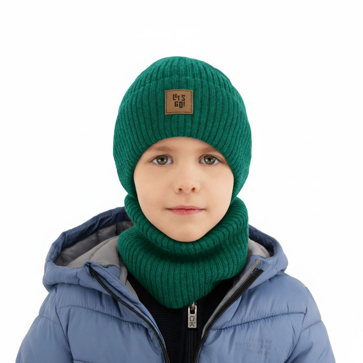 Set primăvară-toamnă pentru băieți: Căciulă și fular circular verde 100% lână merino Vanto