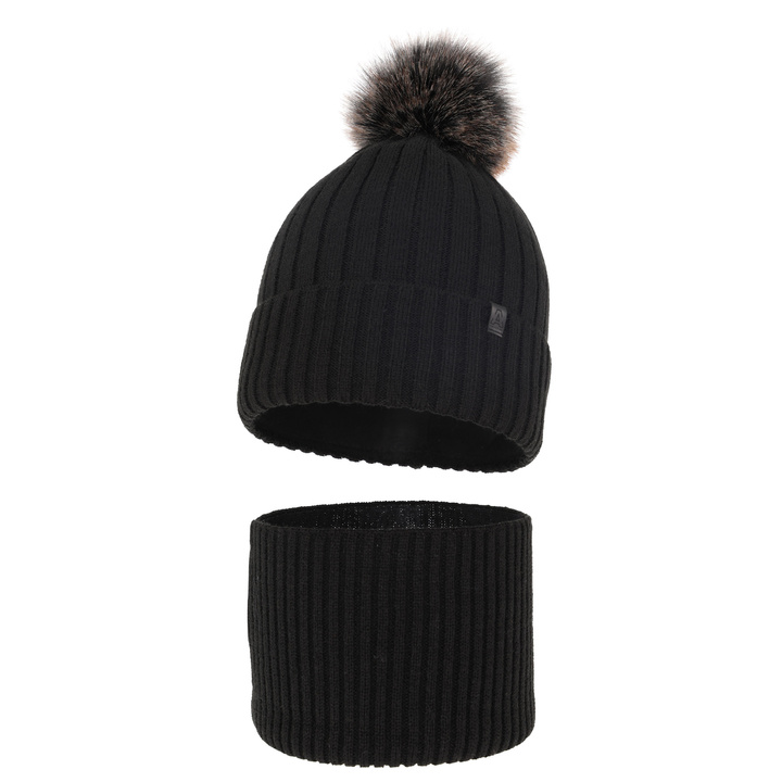 Set de iarnă pentru băieți: Căciulă și fular circular negru cu pompon Relax
