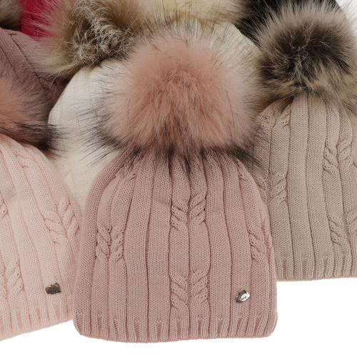 Set de iarnă pentru fete: căciulă și fular circular roz cu pompon Amaltea