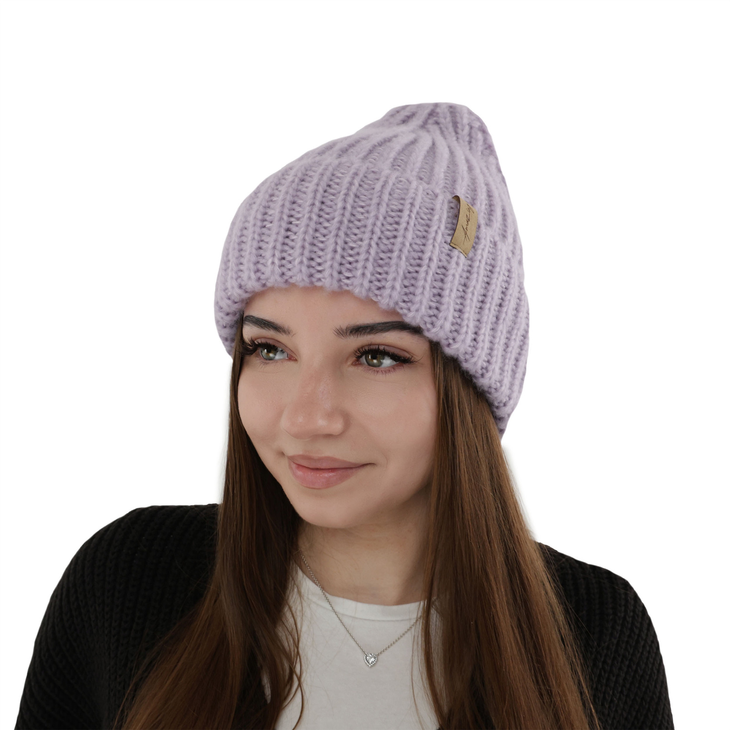 Caciula de iarna pentru femei bej din lână merino Caro