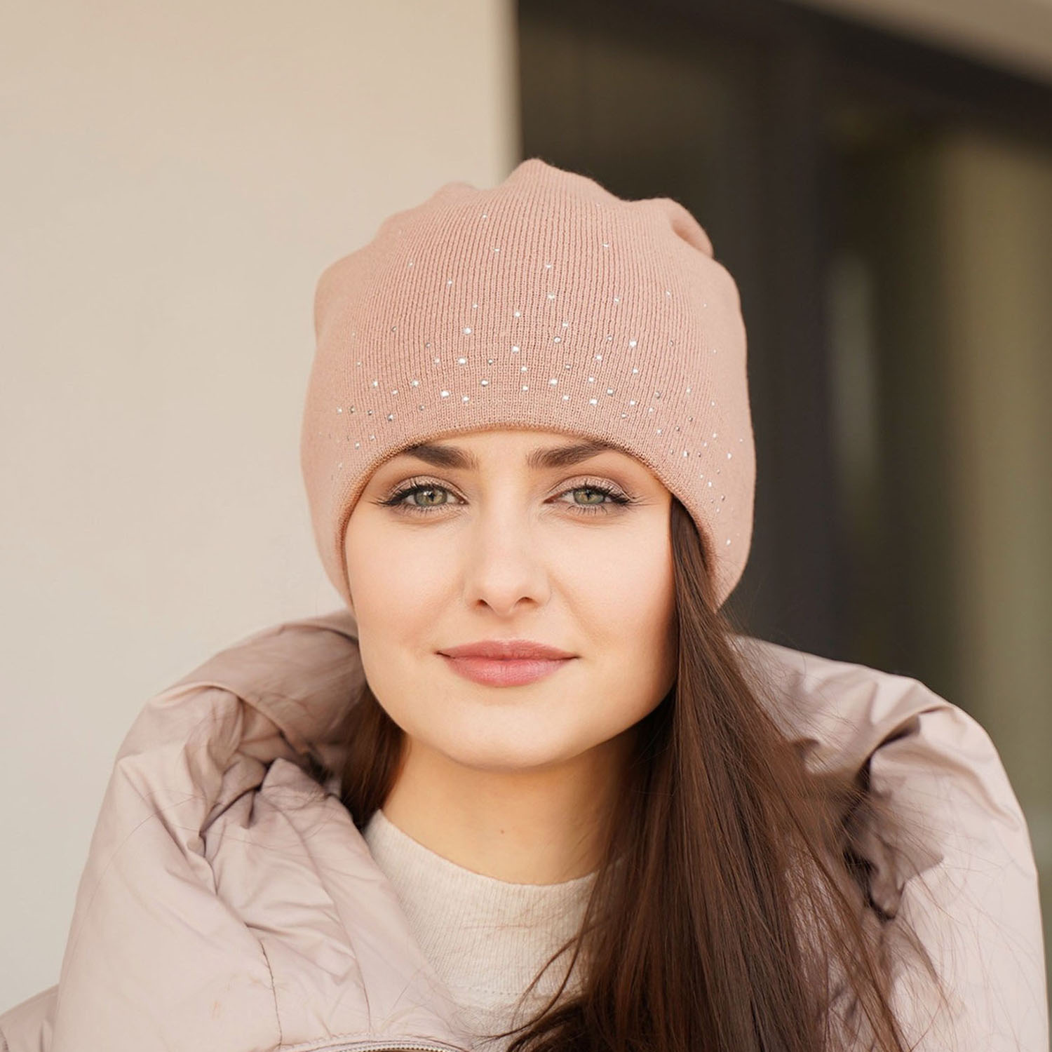 Căciulă de iarnă roz pentru femei din lână merino Minerwa