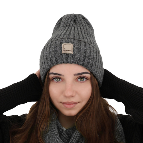 Caciula de iarna pentru femei neagră din lână merino Benedetta