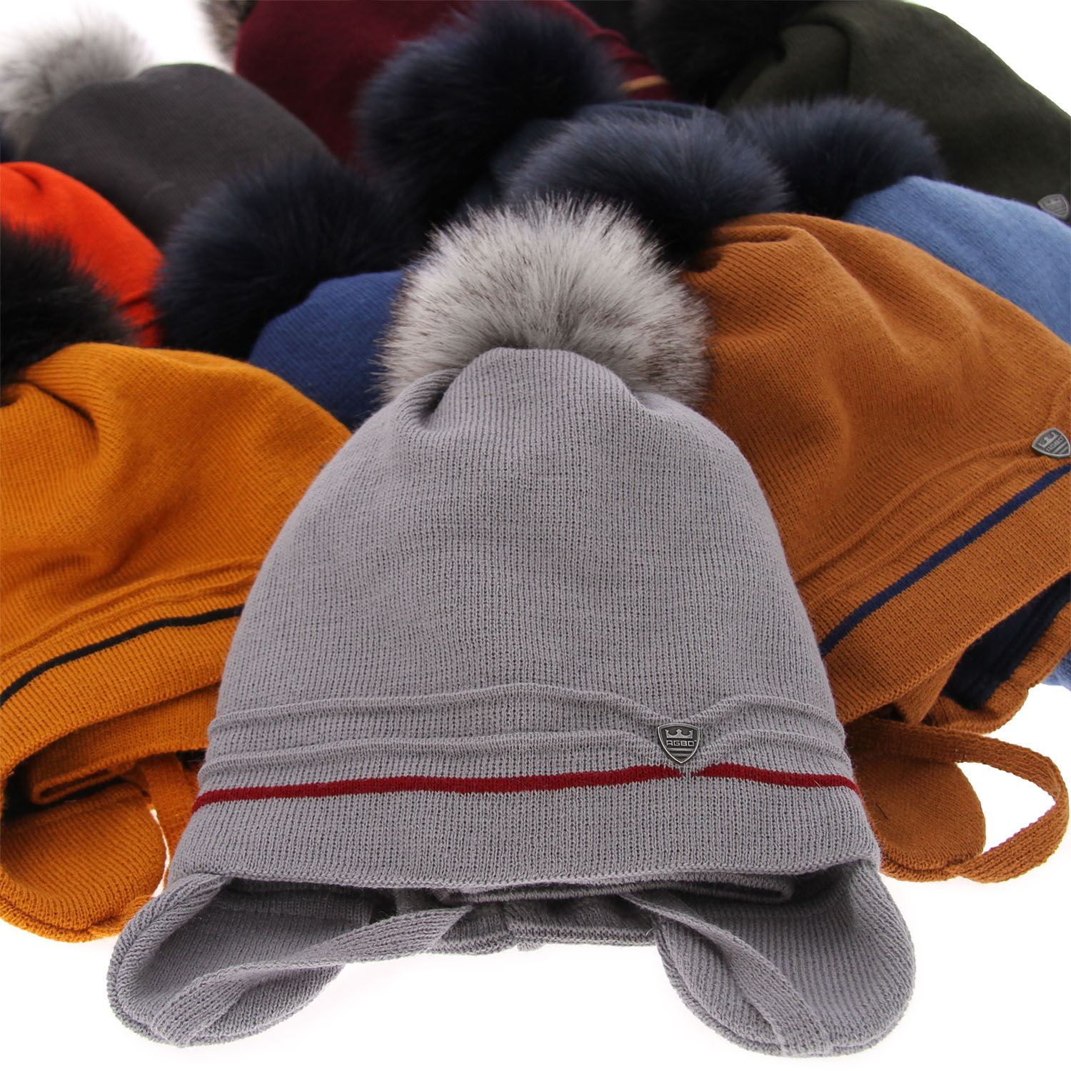 Set de iarnă pentru băieți: Căciulă și fular circular camel cu pompon Burgund