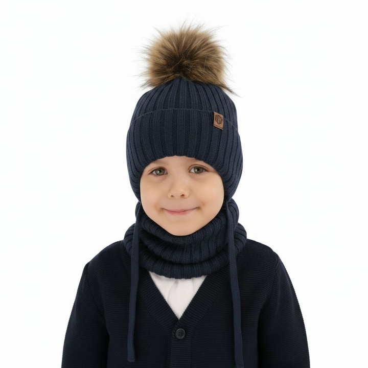 Set de iarnă pentru băieți: Căciulă și fular circular albastru din 100% lână merino extra fină Juno