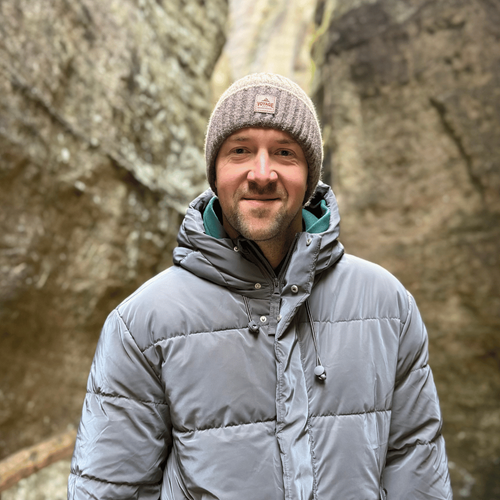 Căciulă de iarnă pentru bărbați albastru marin Benet