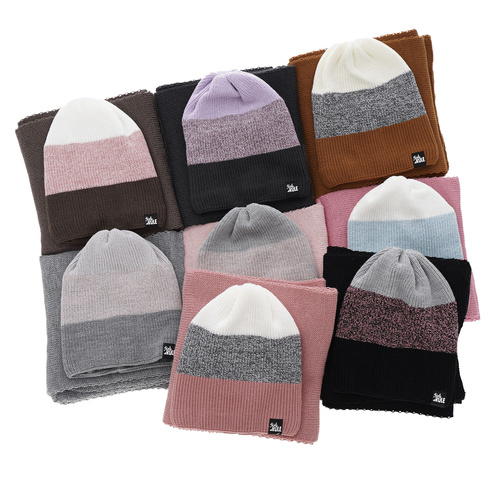 Set de iarnă pentru fete: căciulă și fular roz Kourtney