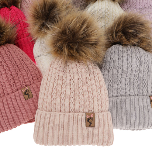 Set de iarnă pentru fete: căciulă și fular circular roz cu pompon Larina