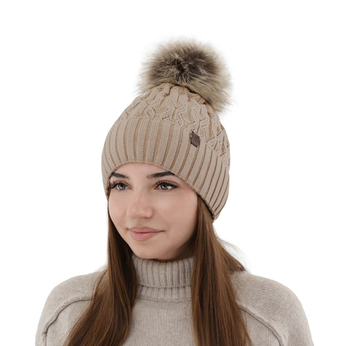 Căciulă de iarnă pentru femei bej cu pompon Katty