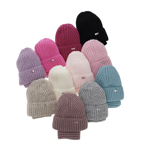 Set de iarnă pentru fete: căciulă și fular circular roz Valentine