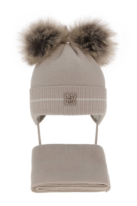 Set de iarnă pentru băieți: Căciulă și fular bej cu 2 pompoane Melon