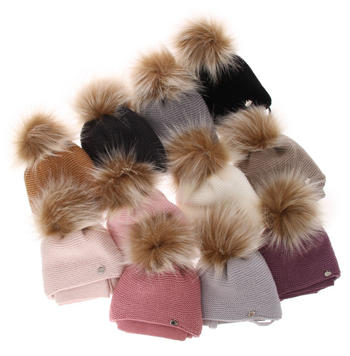 Set de iarnă pentru fete: căciulă și fular violet cu pompon Aimi