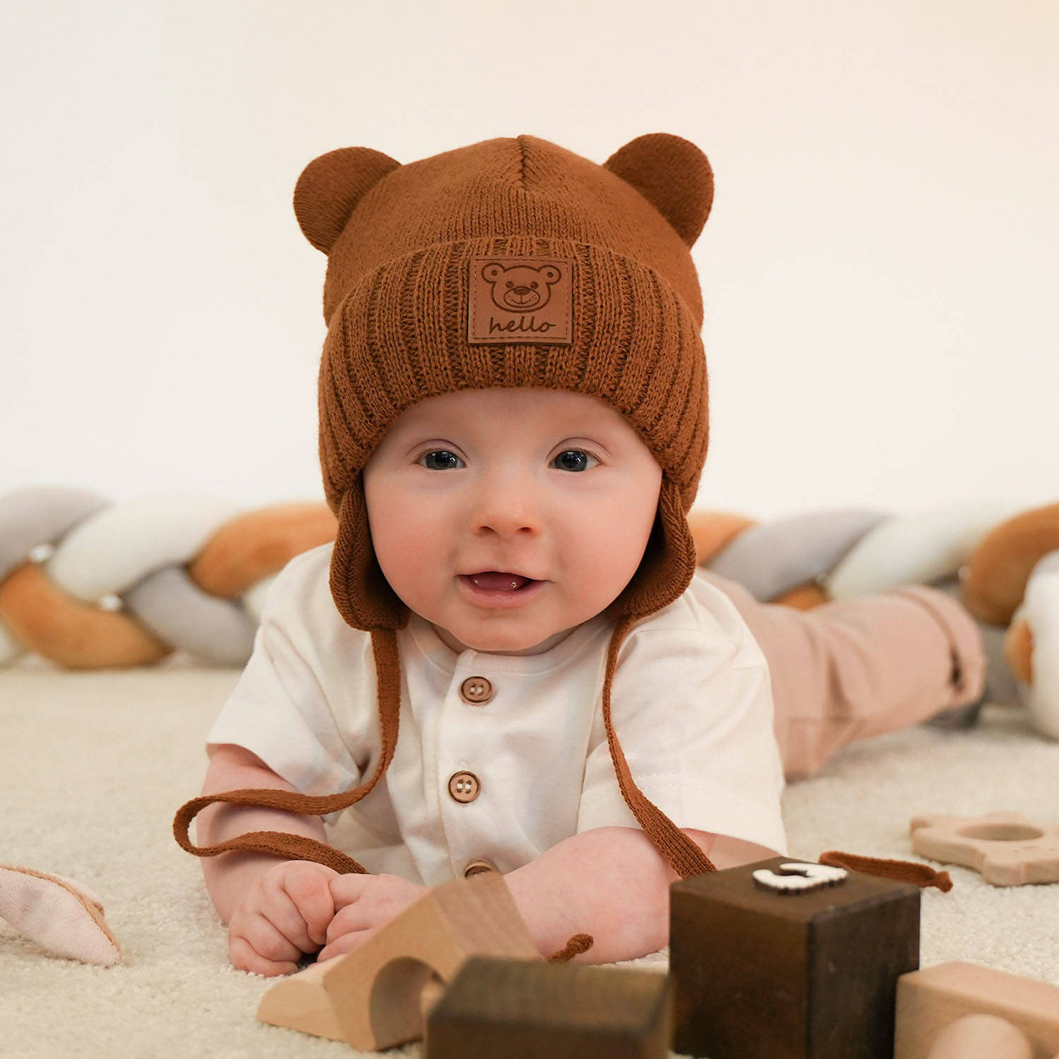 Set de iarnă pentru băieți: Căciulă și fular camel Petit