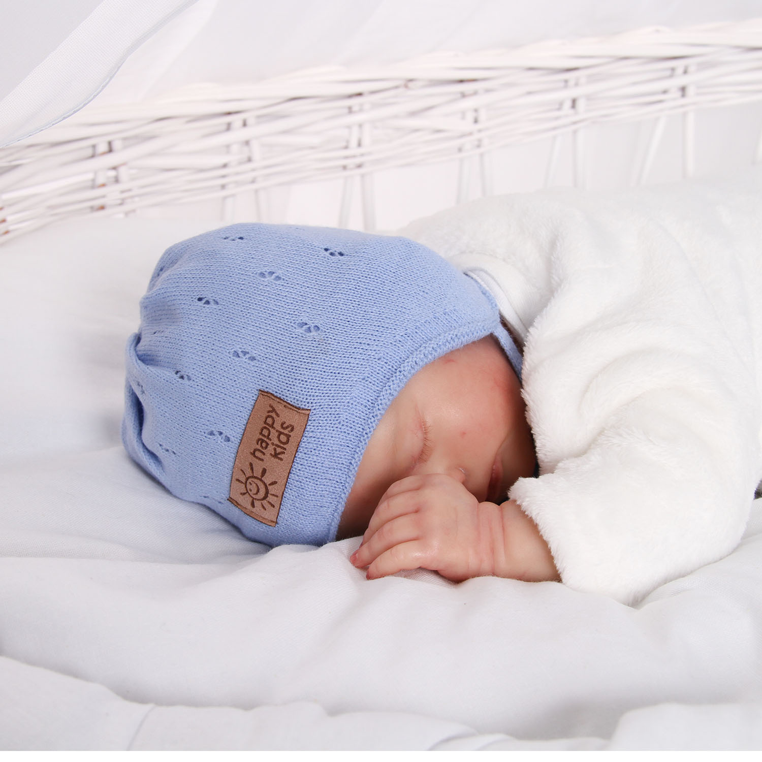 Căciulă de primăvară-toamnă pentru băieți ecru Bobi