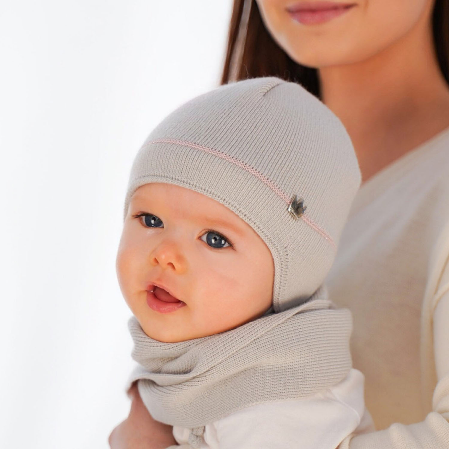 Set de iarnă pentru fete: căciulă și fular violet Elina