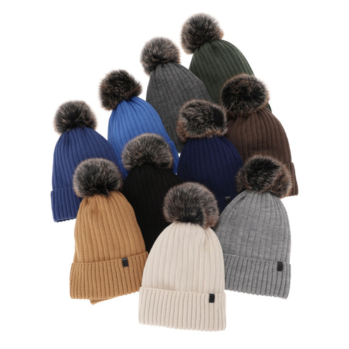 Set de iarnă pentru băieți: Căciulă și fular circular camel cu pompon Relax